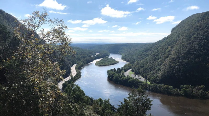 Overlook of Delaware Water Gap from Mt Tammany